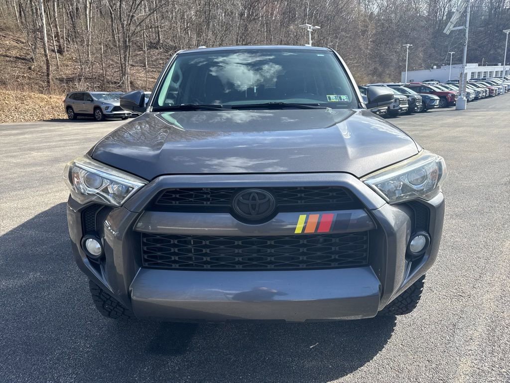 Used 2014 Toyota 4Runner SR5 image 4