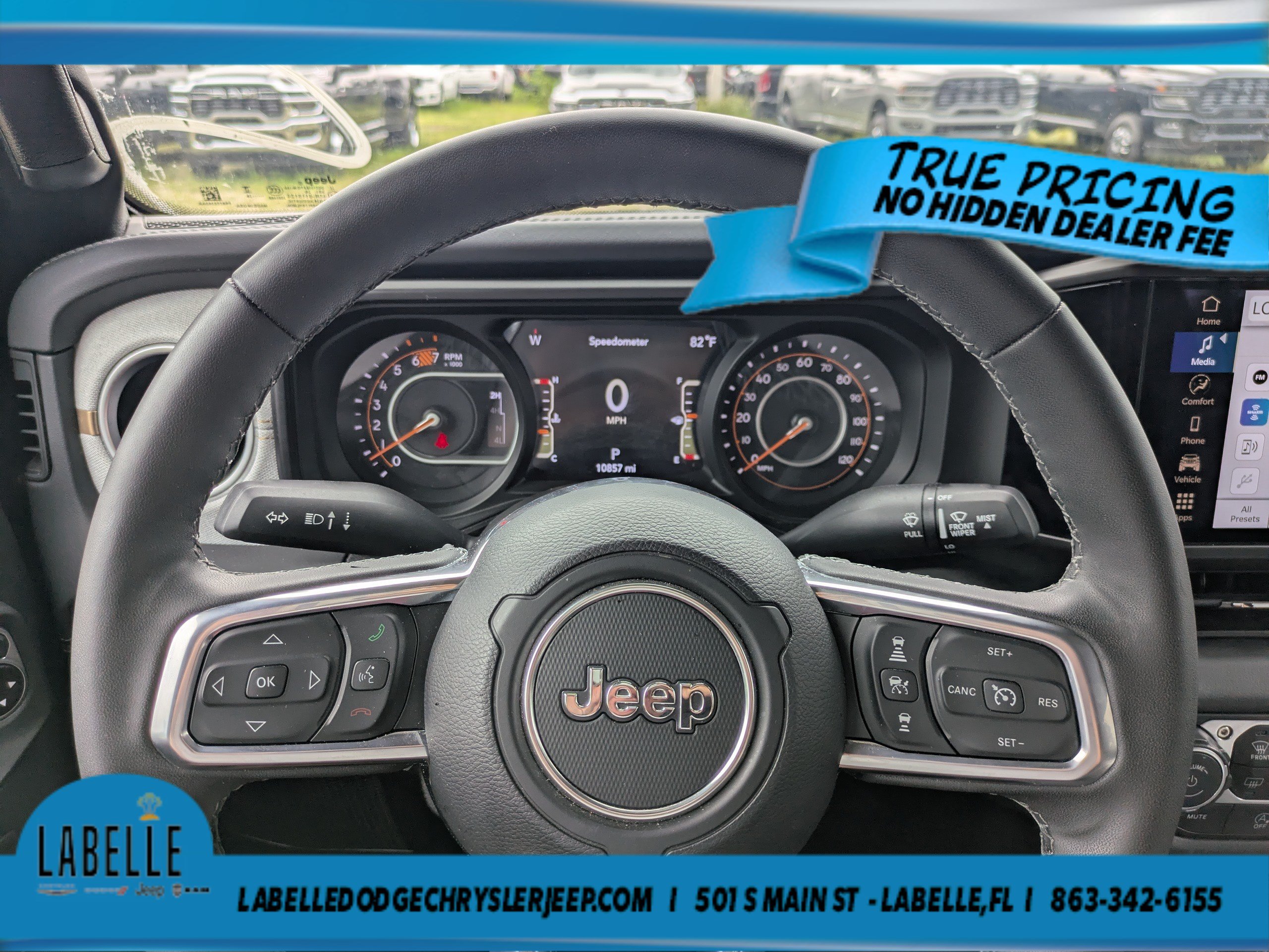 Used 2026 Jeep Wrangler Unlimited Sahara AWD/4WD image 22