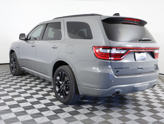 Used 2025 Dodge Durango R/T w/ Blacktop Package image 5