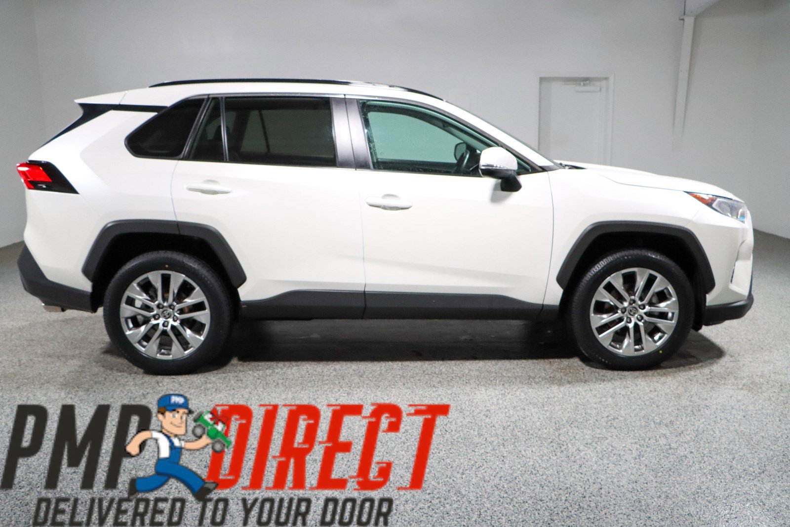 Used 2021 Toyota RAV4 XLE Premium image 6