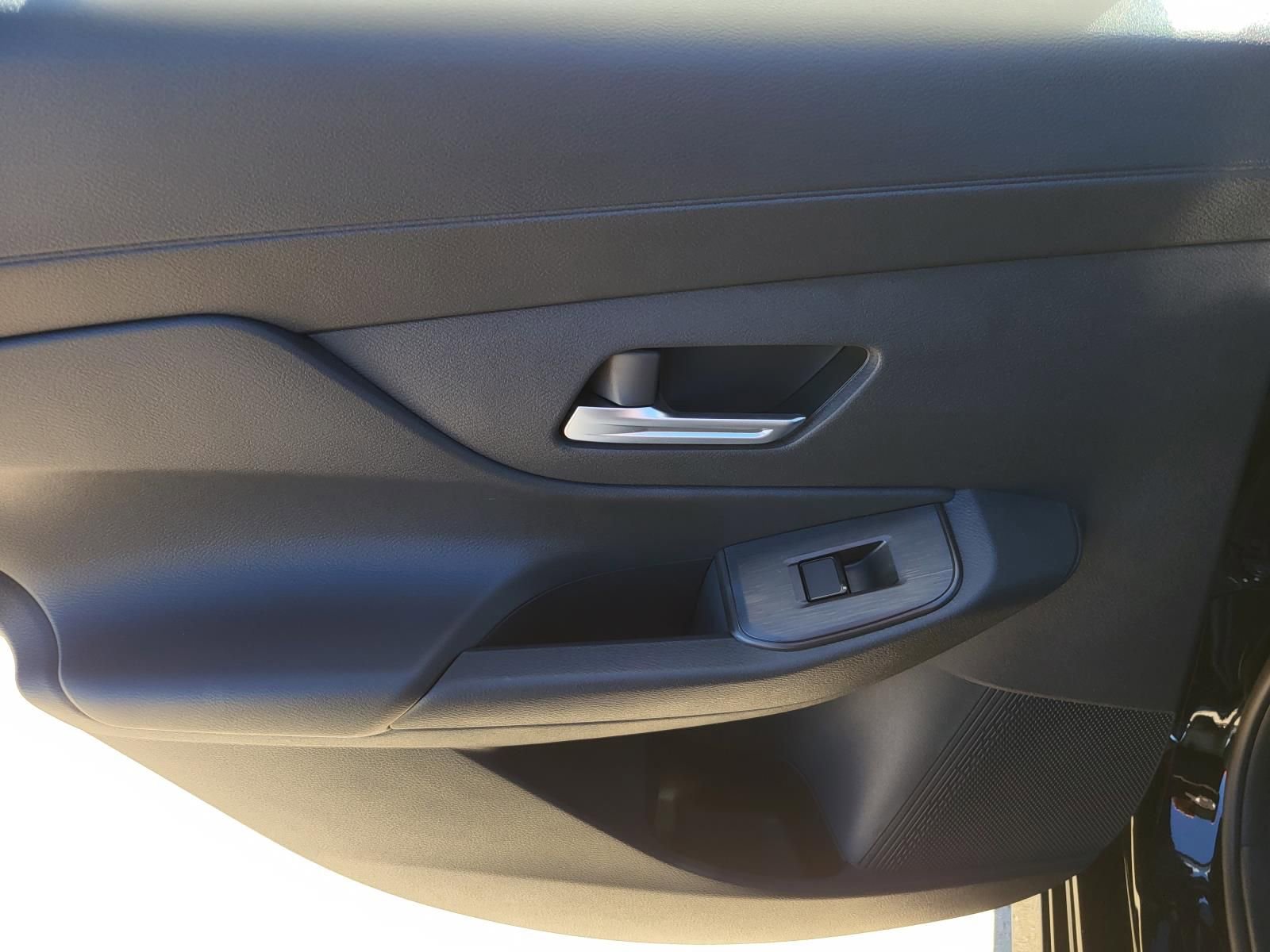 New 2026 Nissan Sentra SR w/ Floor Mat Package image 14