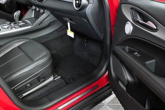 New 2026 Alfa Romeo Stelvio Sprint AWD/4WD image 25