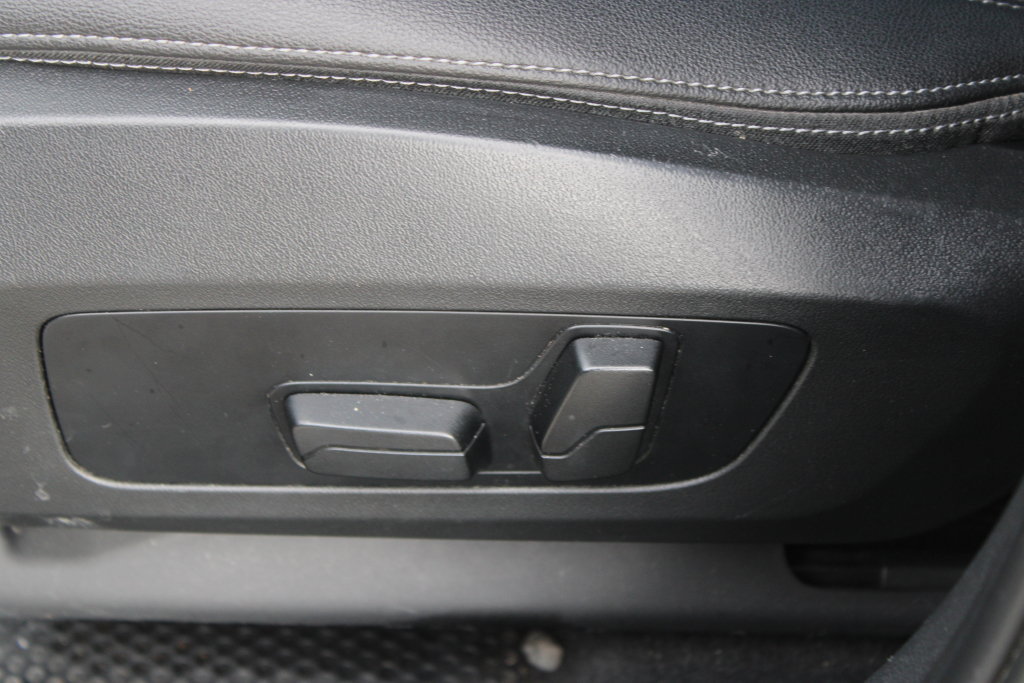 Used 2023 BMW X1 xDrive28i AWD/4WD image 17