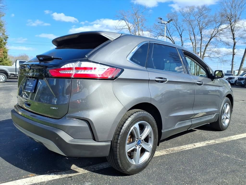 Used 2022 Ford Edge SEL w/ Convenience Package image 2
