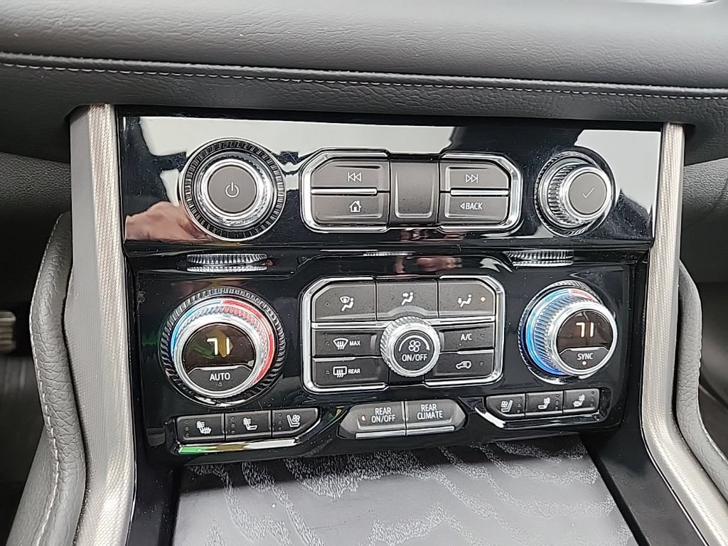 Certified 2024 GMC Yukon Denali w/ Max Trailering Package AWD/4WD image 30