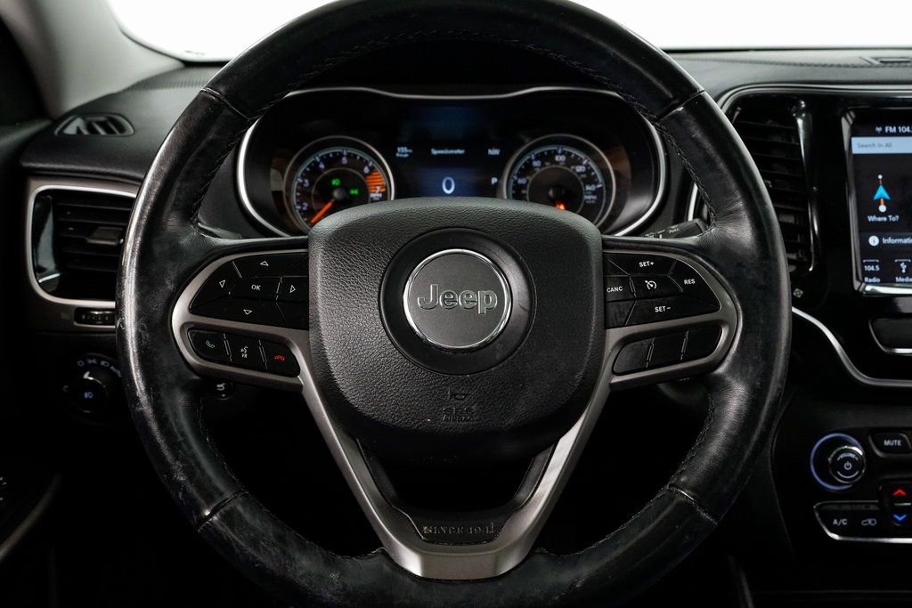 Used 2019 Jeep Cherokee Limited image 10