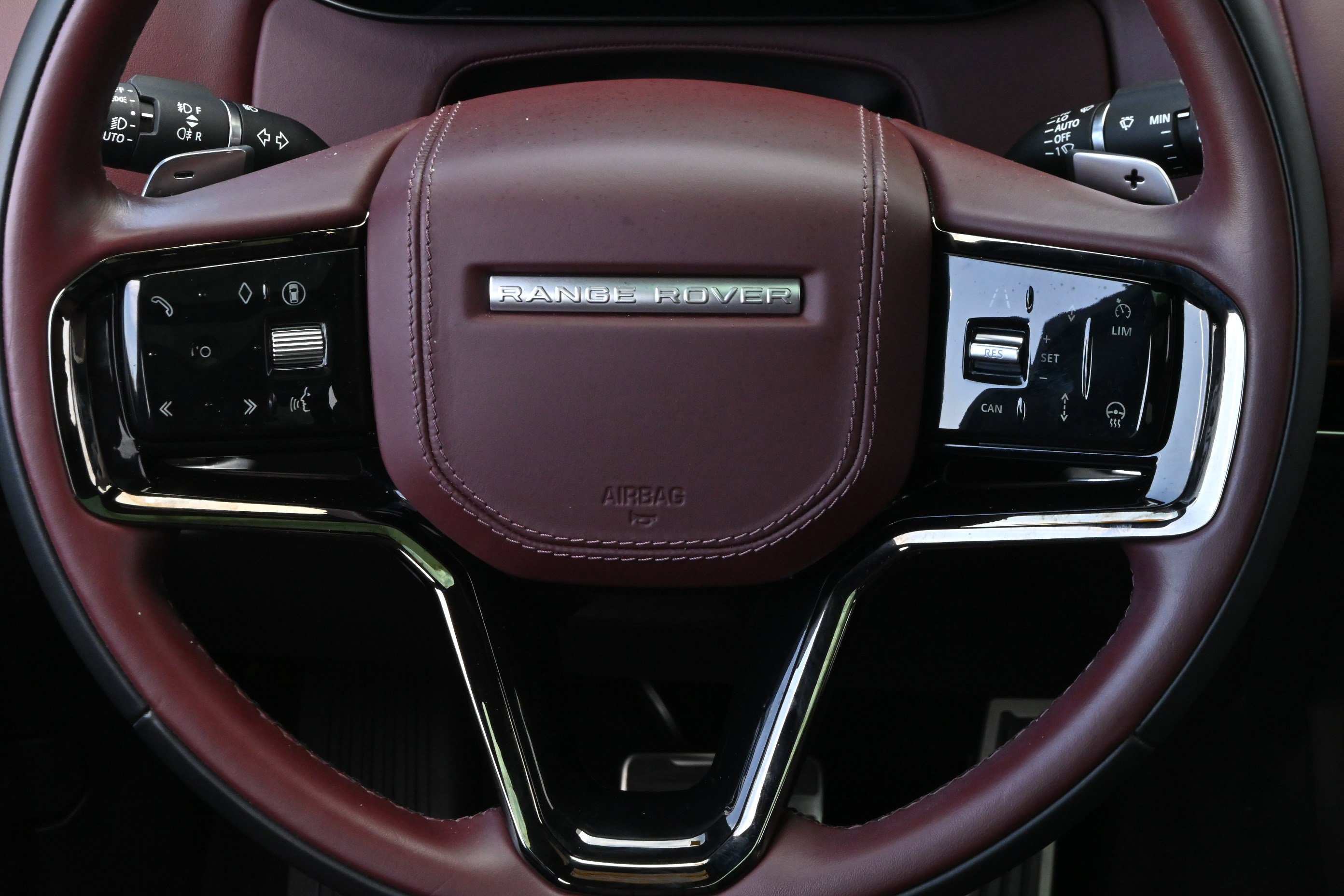 Used 2025 Land Rover Range Rover Sport Dynamic SE AWD/4WD image 31