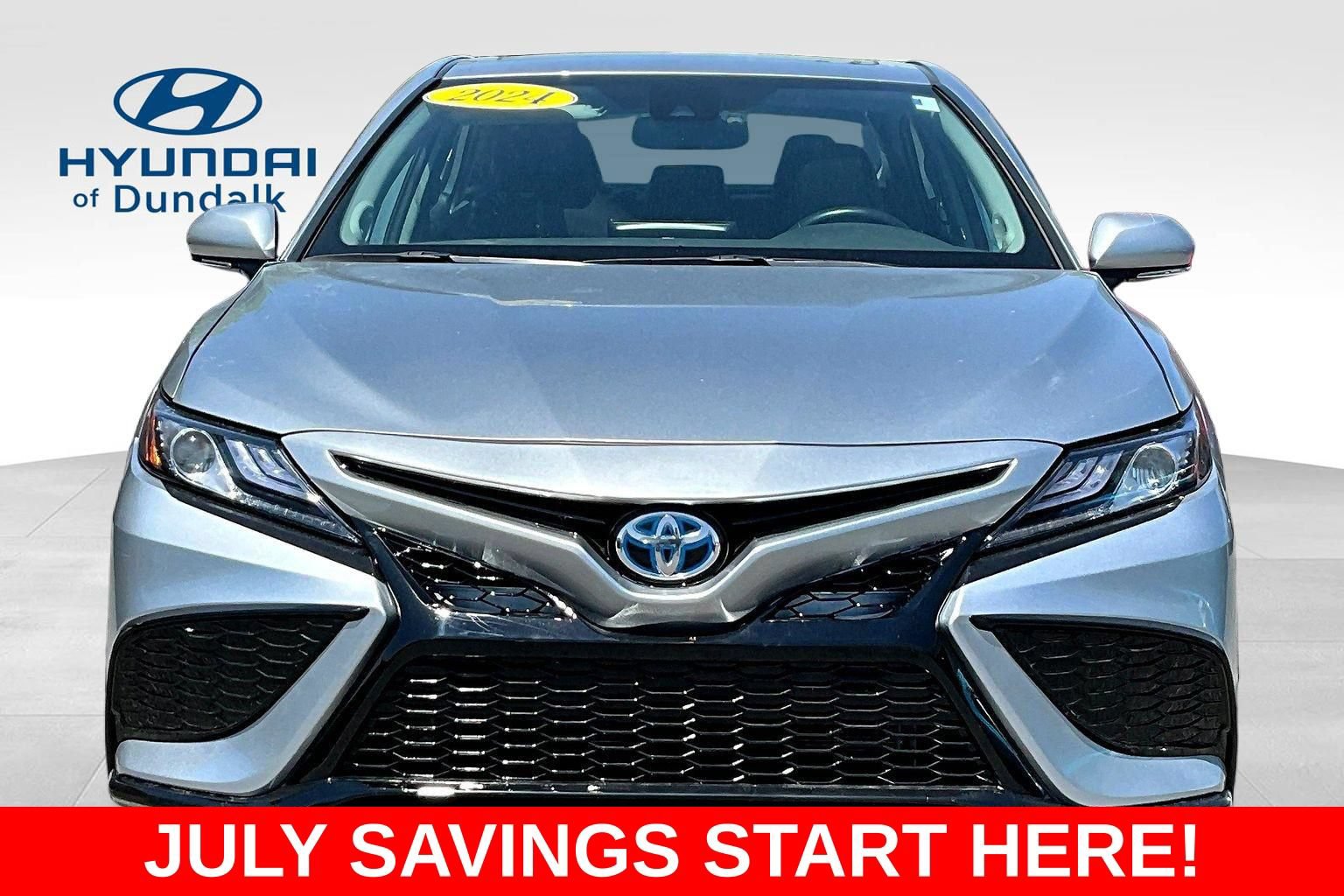 Used 2024 Toyota Camry XSE w/ Navigation Package FWD image 2