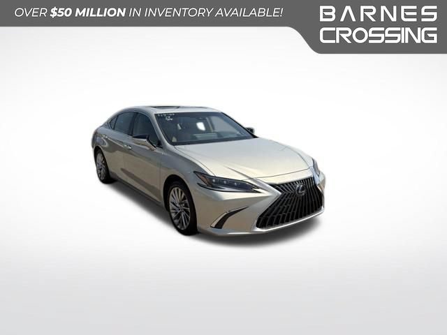 Used 2022 Lexus ES 300h Ultra Luxury w/ Accessory Package 2 FWD image 1