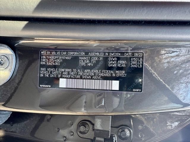 Used 2024 Volvo XC90 B6 Ultimate w/ Lounge Package image 12