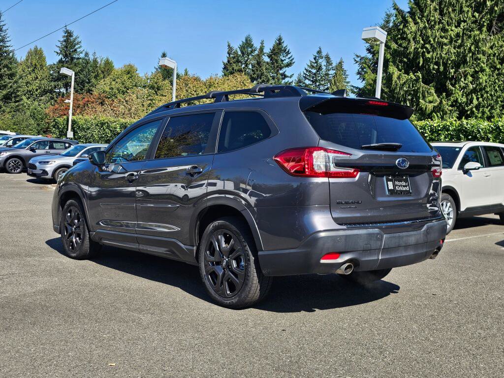 Used 2025 Subaru Ascent Bronze Edition AWD/4WD image 5
