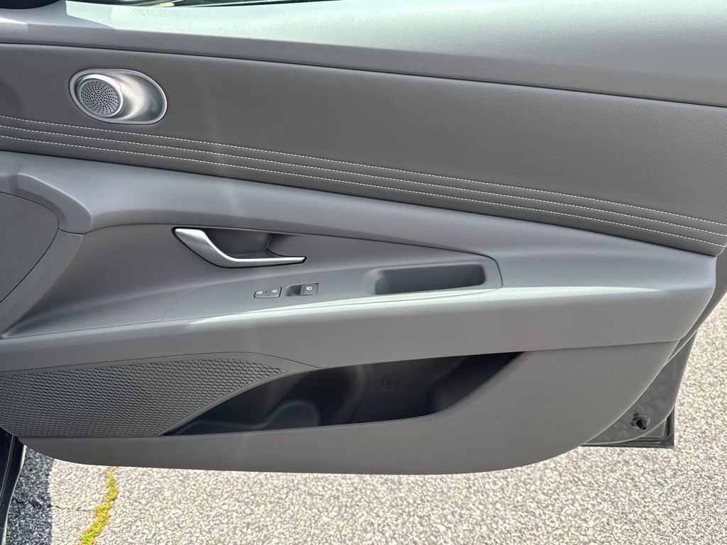 New 2025 Hyundai Elantra Sport image 14
