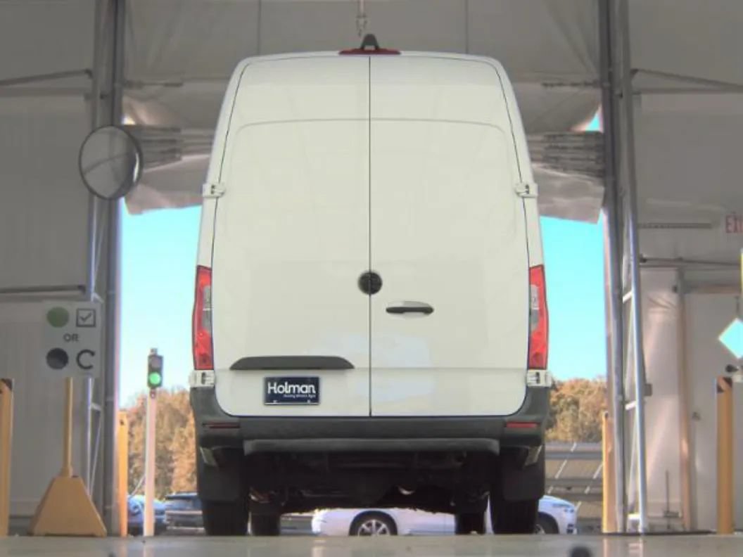 Used 2021 Mercedes-Benz Sprinter 2500 w/ Driver Convenience Package image 3