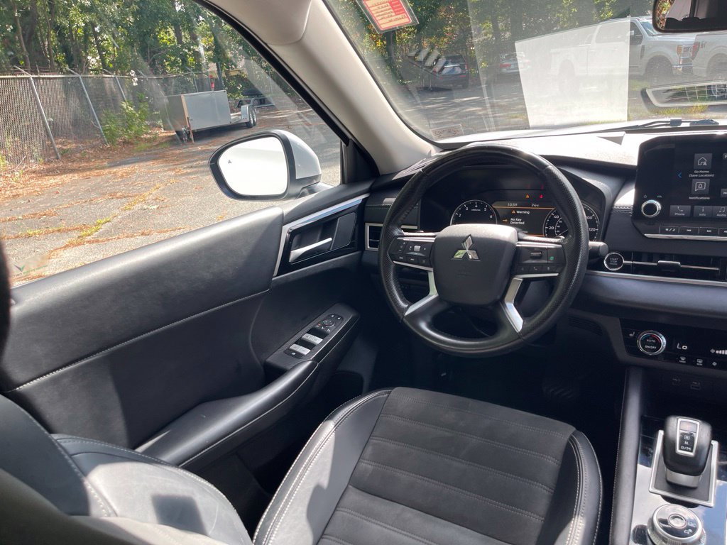 Used 2024 Mitsubishi Outlander SE FWD image 8