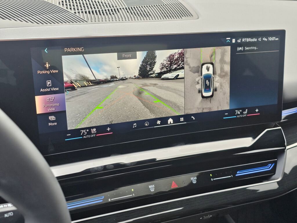 Used 2026 BMW 530i xDrive w/ Premium Package image 33