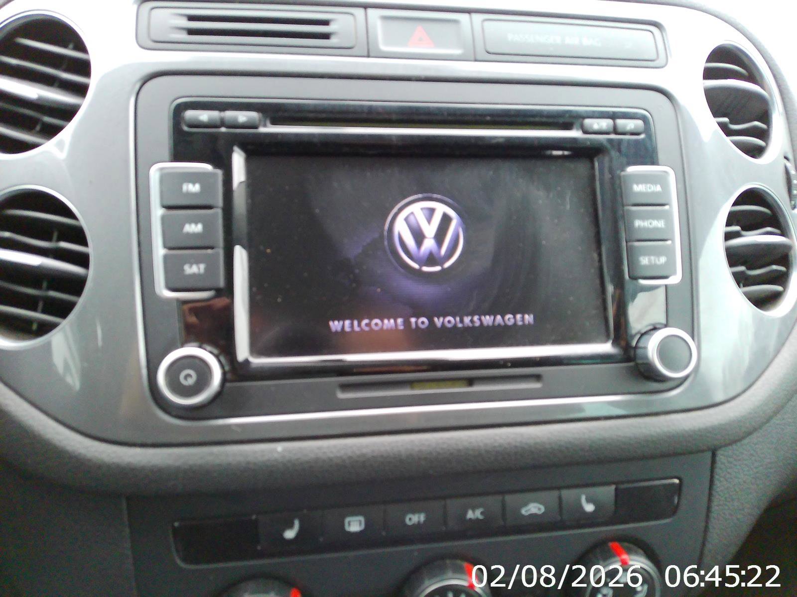 Used 2014 Volkswagen Tiguan SE image 10