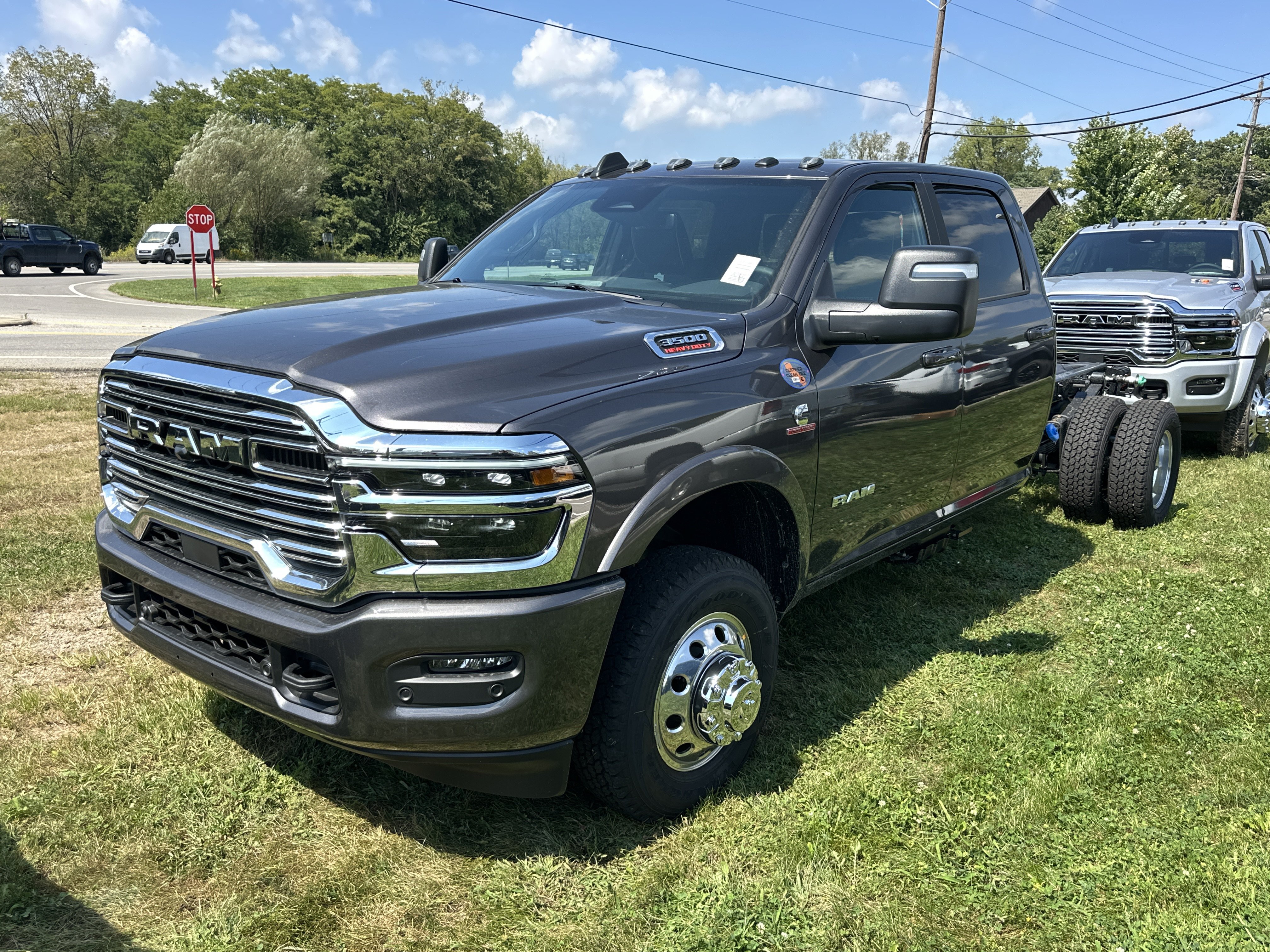 New 2027 RAM 3500 Big Horn w/ Laramie Trim Package AWD/4WD image 26