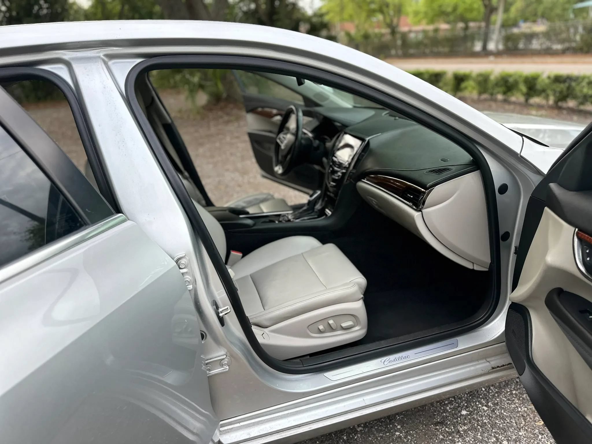 Used 2013 Cadillac ATS Luxury RWD image 6
