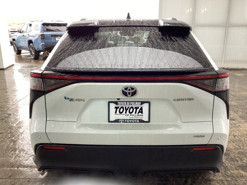 Used 2023 Toyota bZ4X Limited image 7