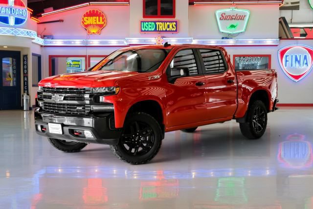 Used 2022 Chevrolet Silverado 1500 LT Trail Boss w/ Safety Package AWD/4WD image 2
