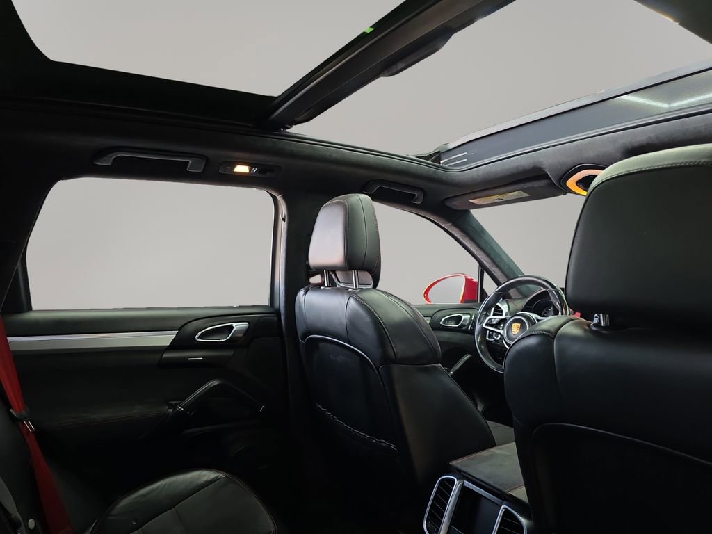 Used 2016 Porsche Cayenne GTS AWD/4WD image 21