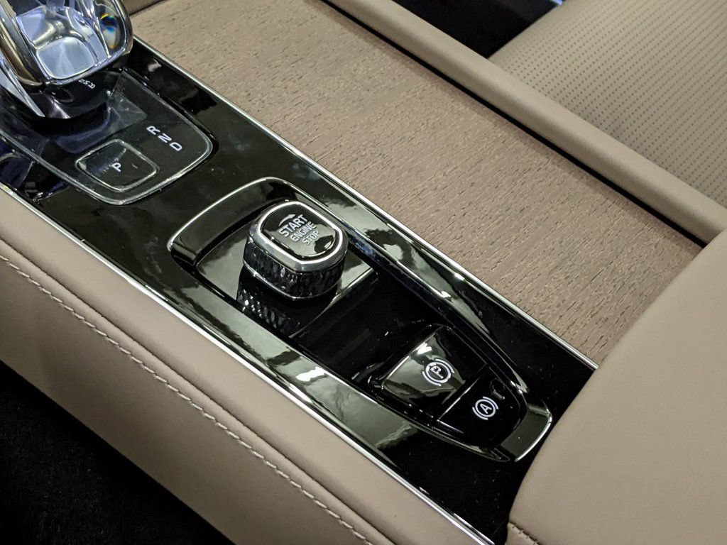 New 2026 Volvo XC90 B6 Ultra w/ Protection Package Premier AWD/4WD image 20