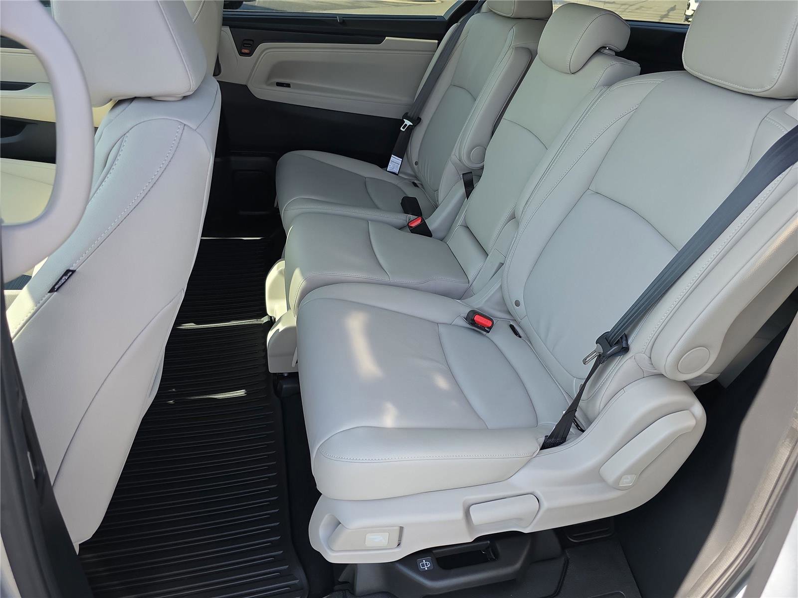 New 2026 Honda Odyssey EX-L image 13
