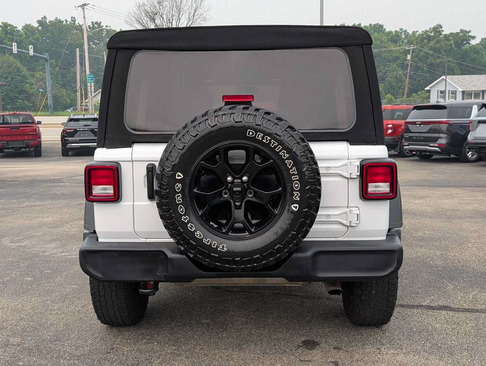 Used 2022 Jeep Wrangler Unlimited Sport AWD/4WD image 9