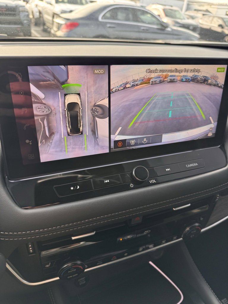 Used 2025 Nissan Rogue Platinum w/ Platinum Premium Package image 22