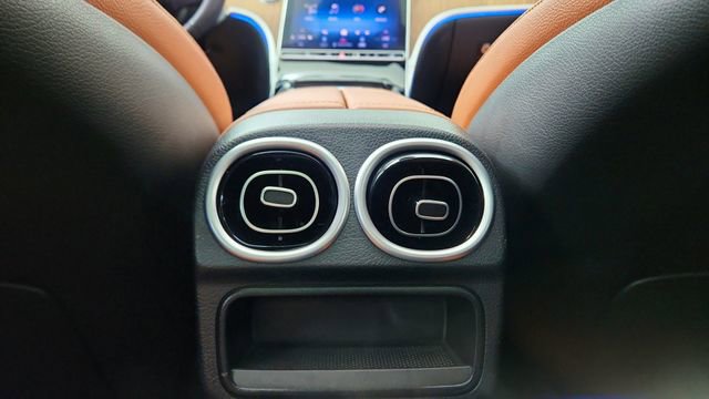 Used 2023 Mercedes-Benz C 300 Sedan image 50