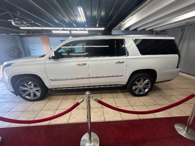 Used 2016 Cadillac Escalade ESV Premium AWD/4WD image 6