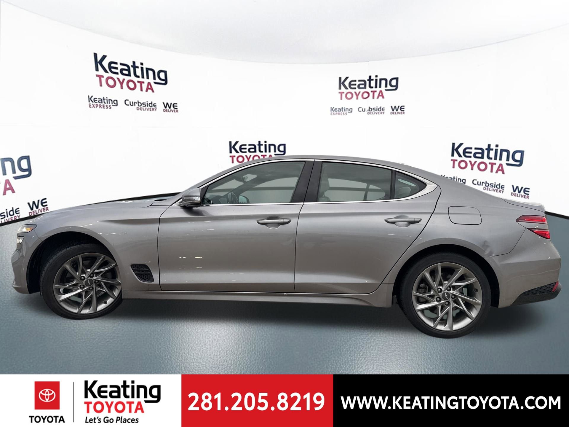 Used 2022 Genesis G70 2.0T RWD image 4