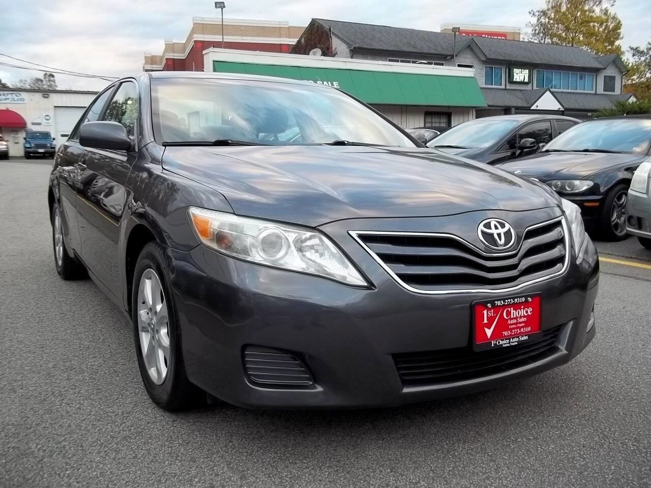 Used 2011 Toyota Camry LE image 4