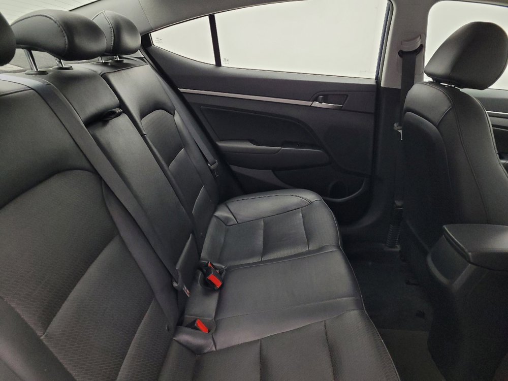 Used 2017 Hyundai Elantra Limited image 19