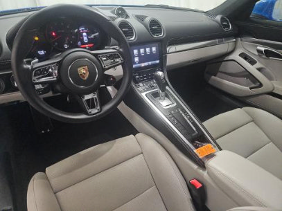 Used 2025 Porsche 718 Cayman GTS RWD image 5