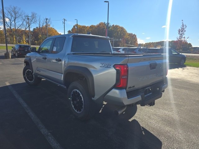 New 2025 Toyota Tacoma TRD Off-Road image 5