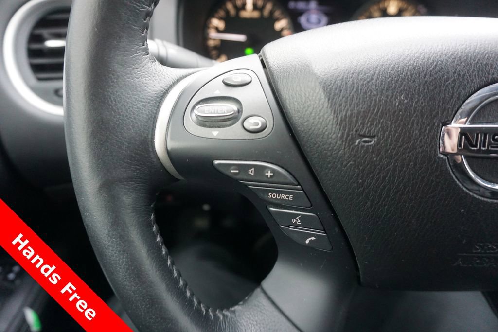 Used 2019 Nissan Pathfinder Platinum image 4