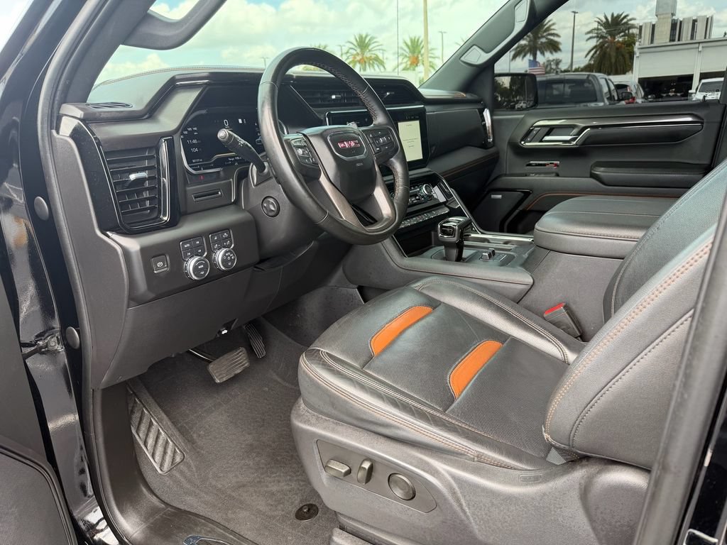 Used 2023 GMC Sierra 1500 AT4 w/ AT4 Preferred Package AWD/4WD image 13