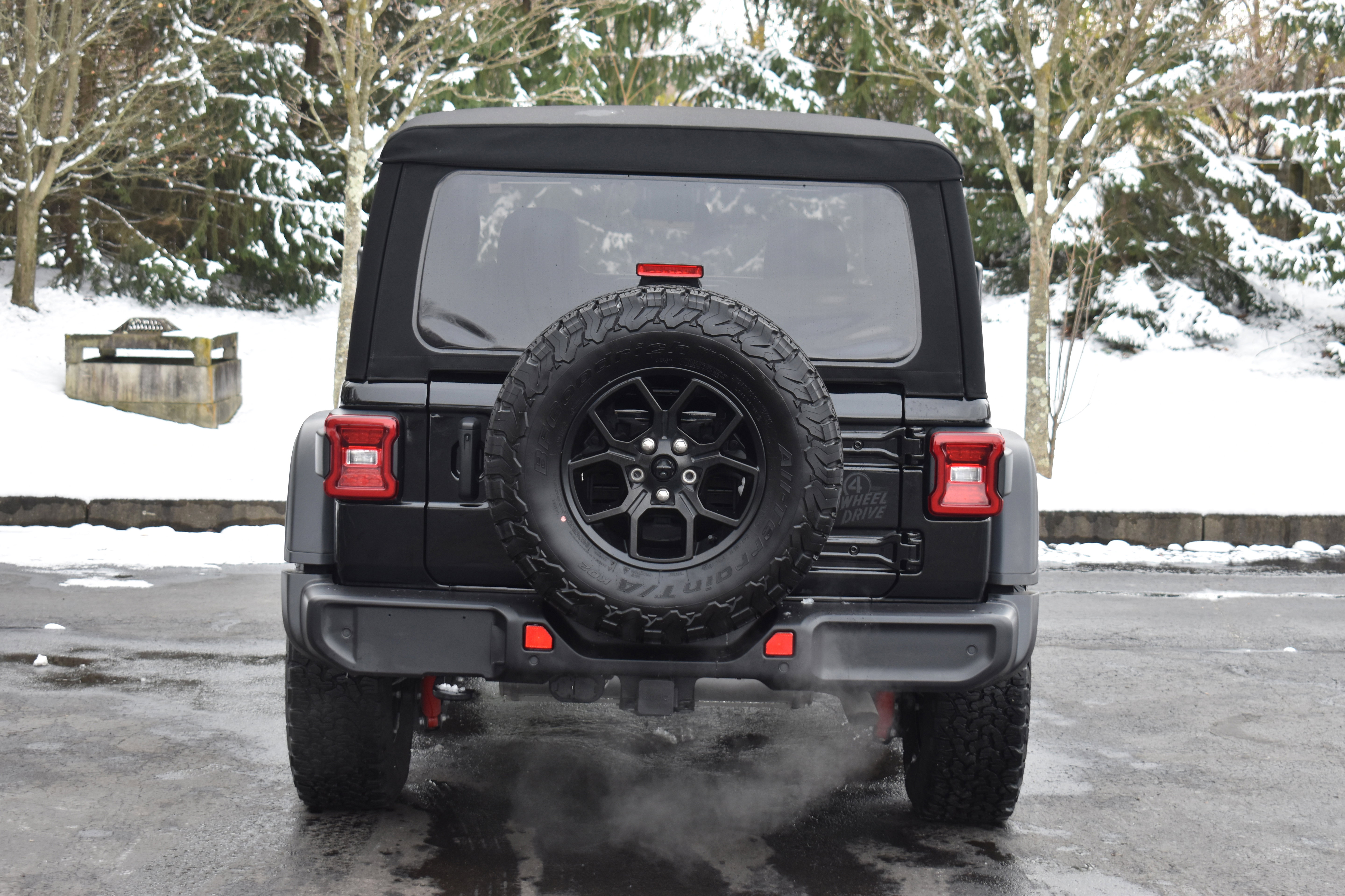 Used 2024 Jeep Wrangler Willys image 31