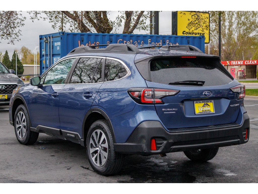 Used 2022 Subaru Outback Premium AWD/4WD image 5