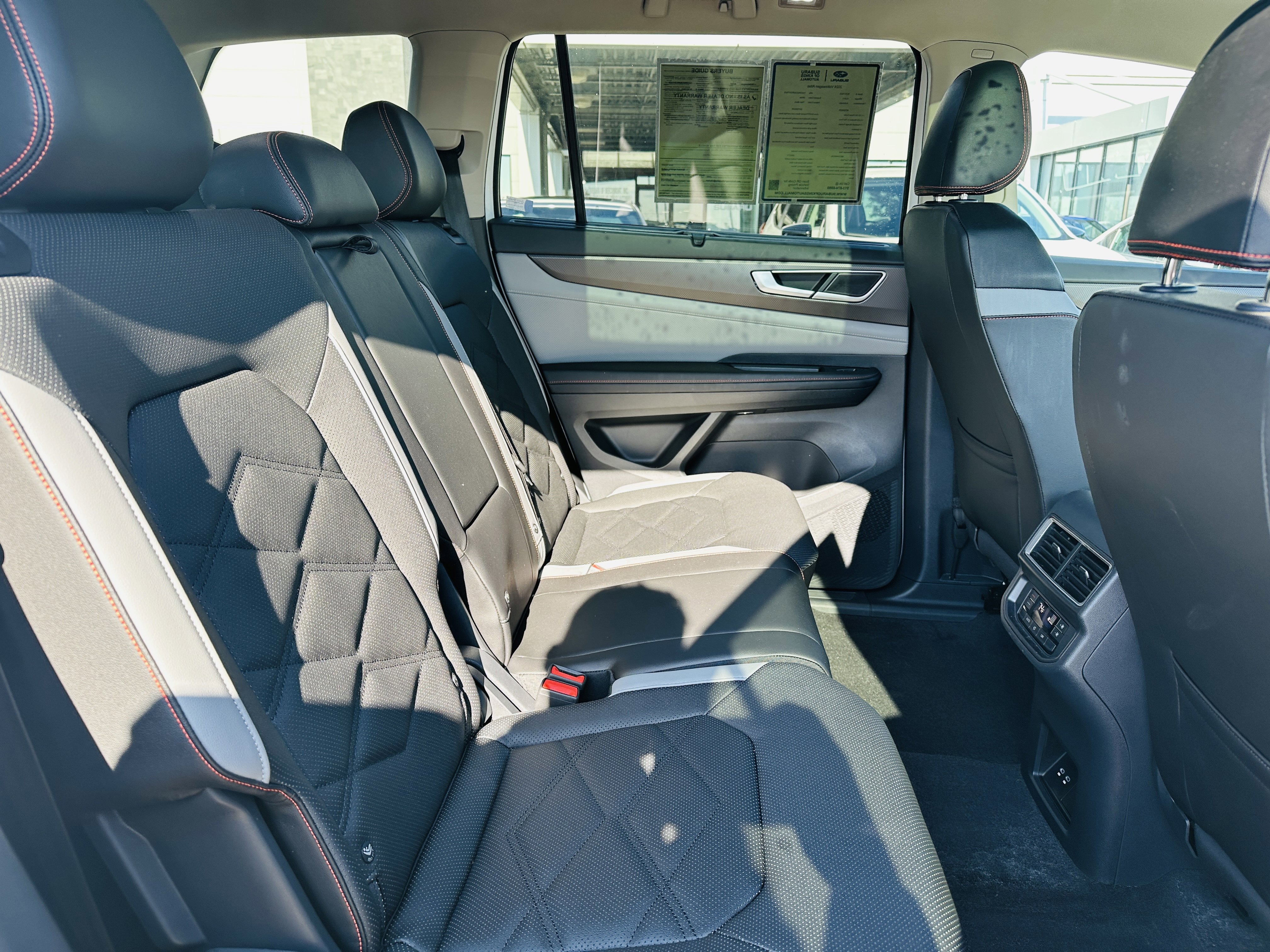 Used 2024 Volkswagen Atlas Peak Edition SEL image 27