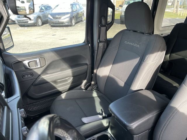 Used 2019 Jeep Wrangler Unlimited Sahara image 23