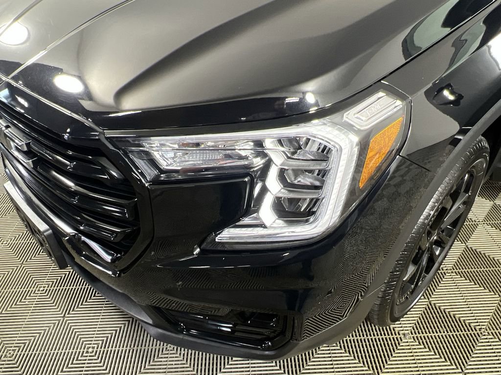 Used 2022 GMC Terrain SLT w/ Infotainment Package II image 35