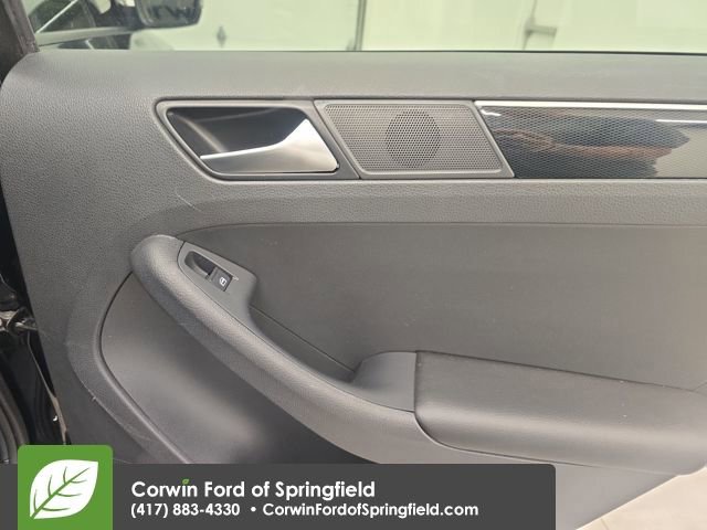 Used 2018 Volkswagen Jetta Sport image 14