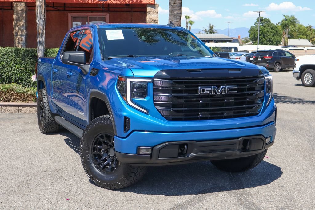 Used 2022 GMC Sierra 1500 Elevation AWD/4WD image 2