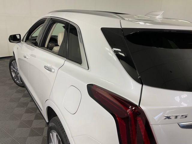 New 2026 Cadillac XT5 Premium Luxury w/ LPO, Floor Liner Package FWD image 31