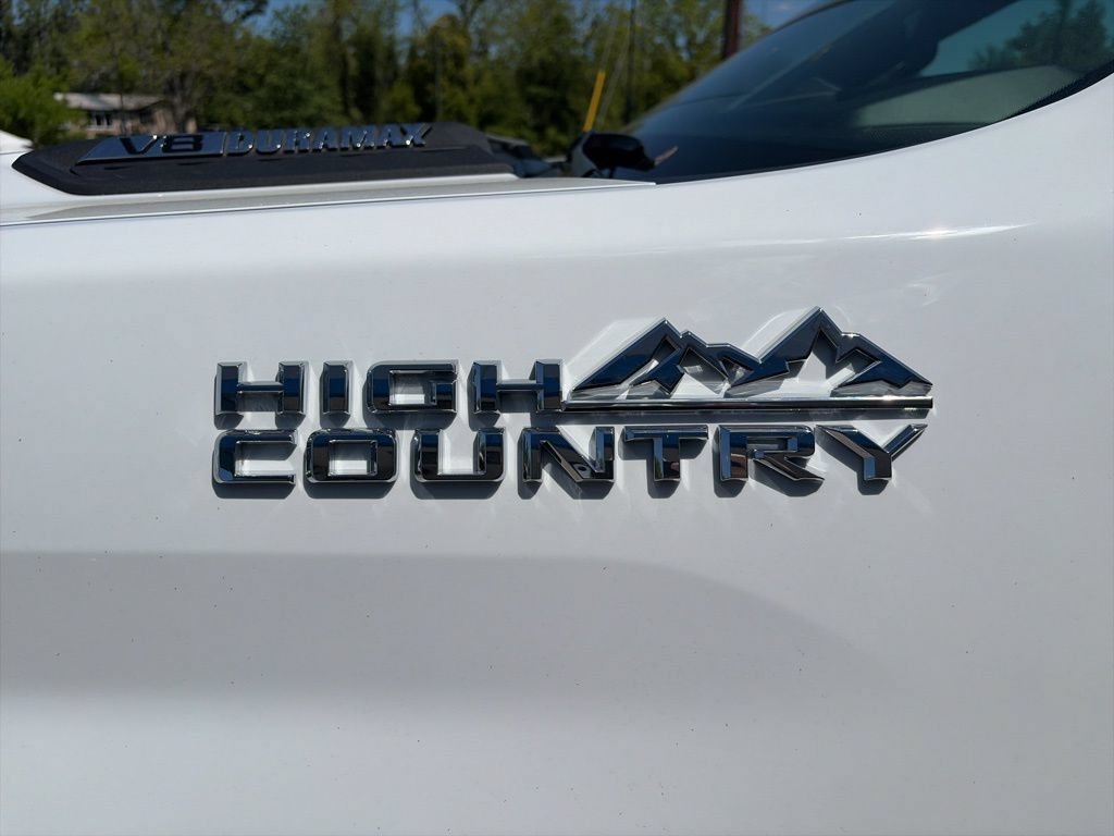 New 2026 Chevrolet Silverado 3500 High Country w/ High Country Premium Package AWD/4WD image 13
