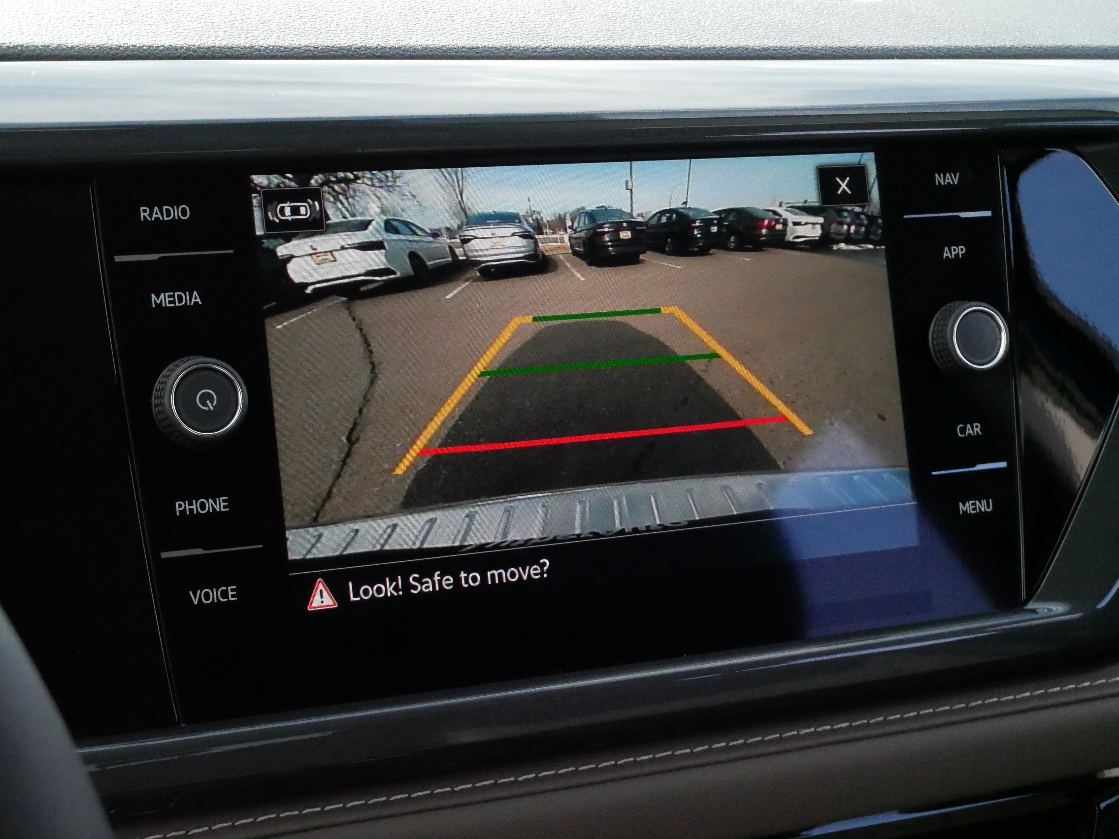 Used 2023 Volkswagen Taos SEL image 30