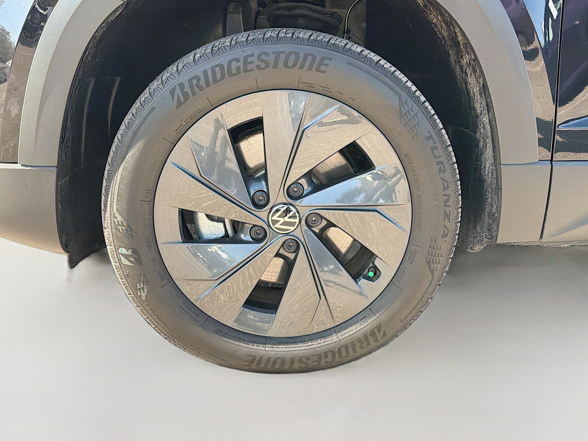 Used 2025 Volkswagen Taos S image 39