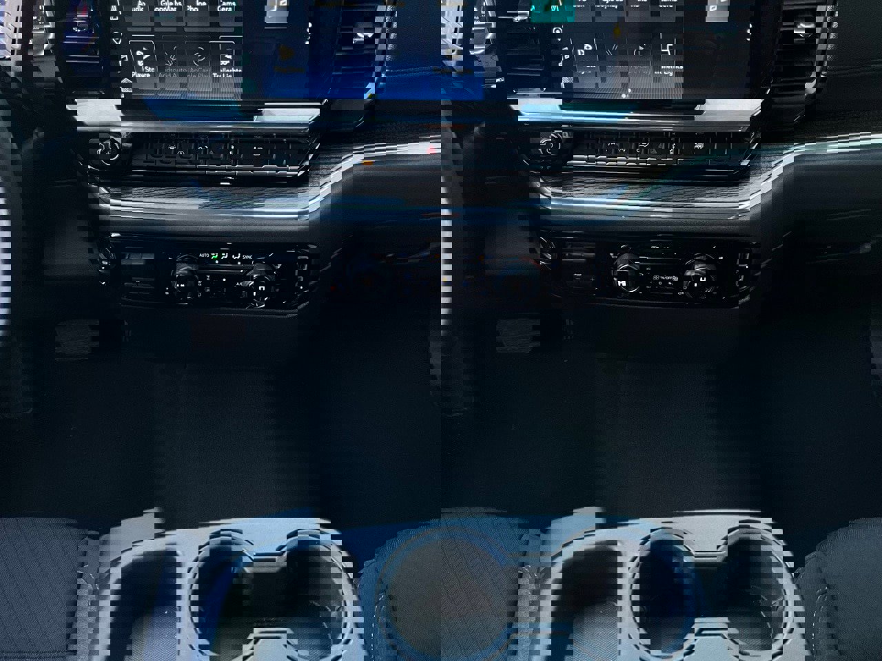 Used 2025 Chevrolet Silverado 1500 LT image 16